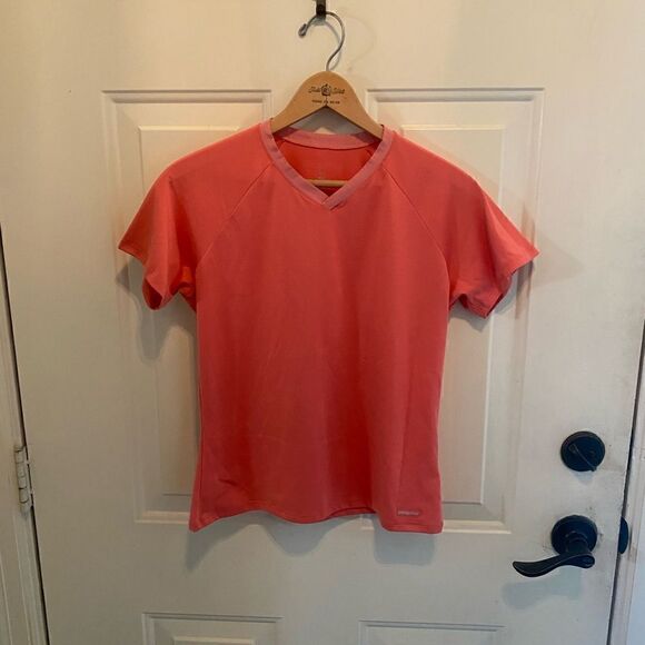 Patagonia V Neck Tee in Orange size S - Picture 5 of 5